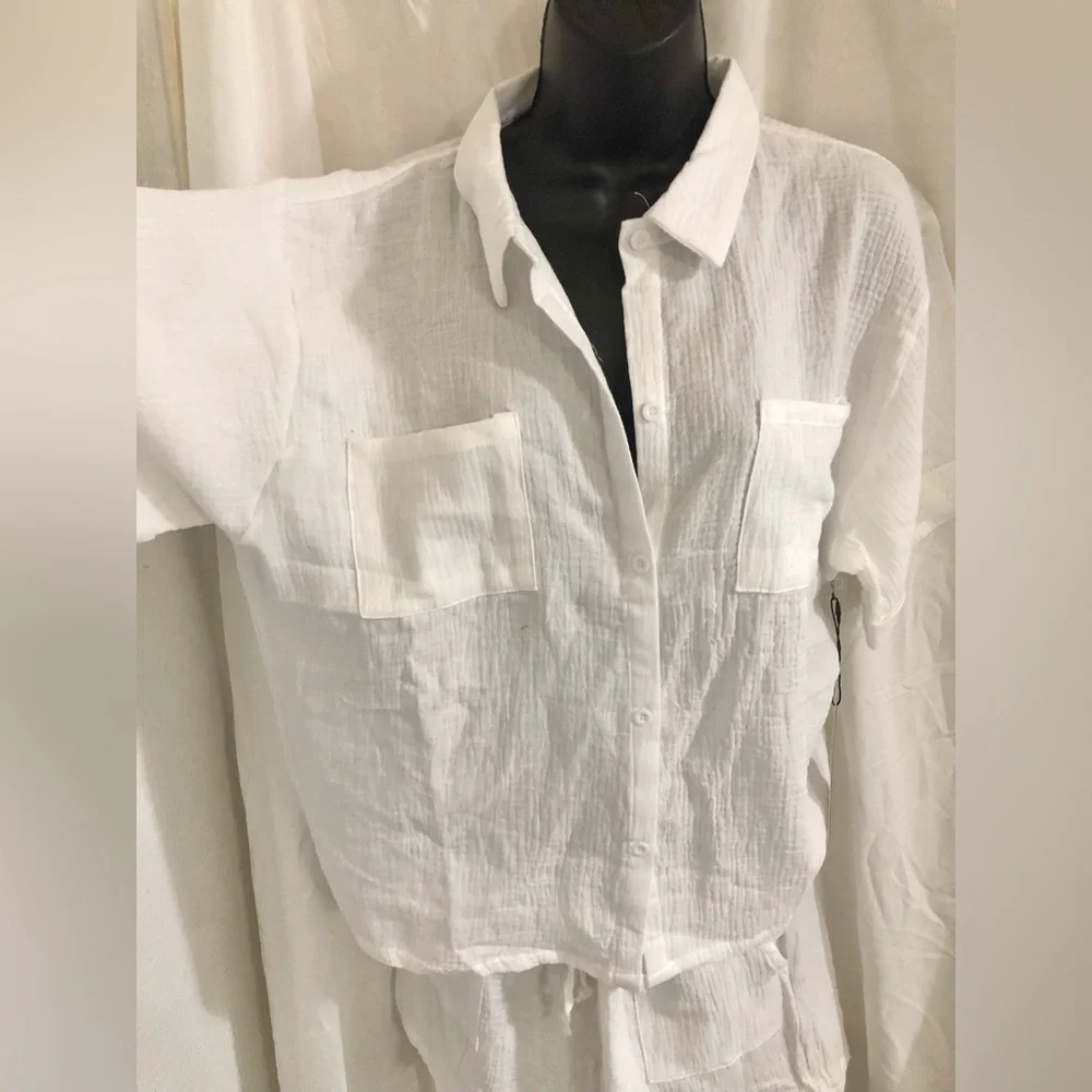 Nicole Miller white gauze button down shirt and drawstring shorts set size Large
